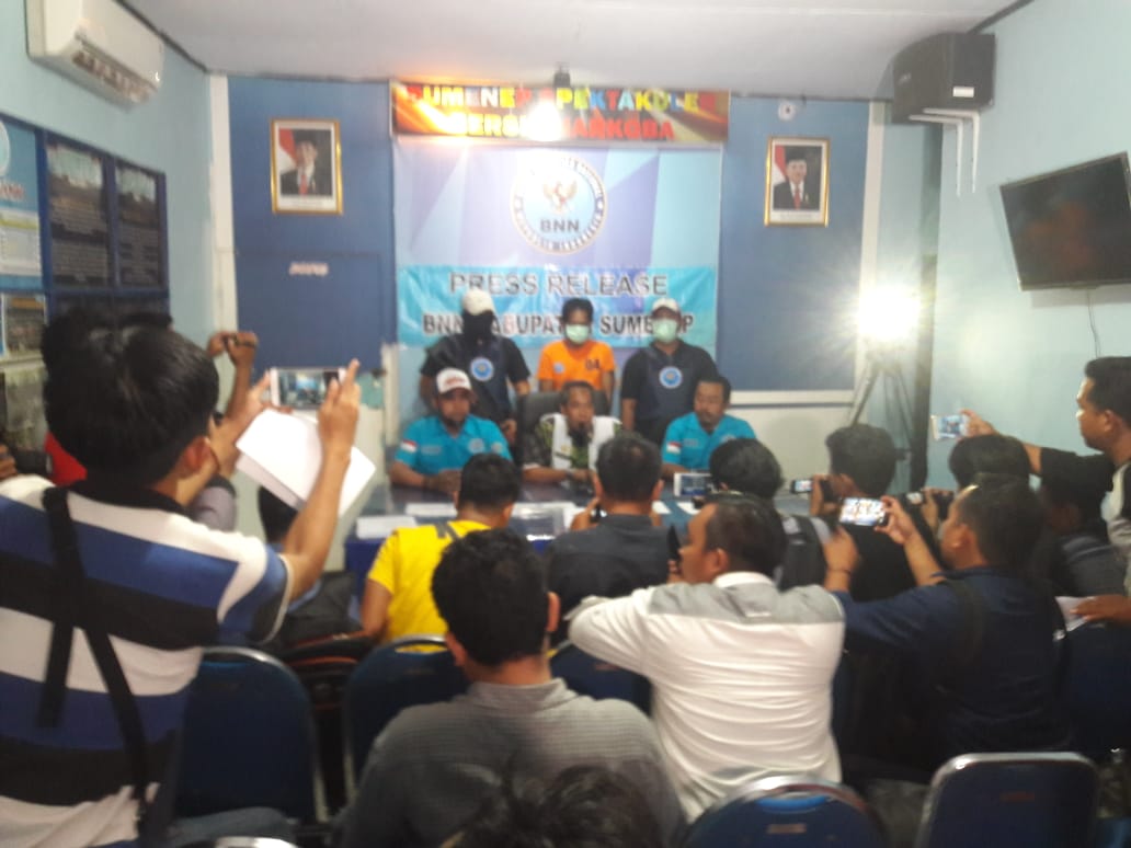 PRESS RELEASE-BNNK SUMENEP SIKAT BANDAR NARKOBA